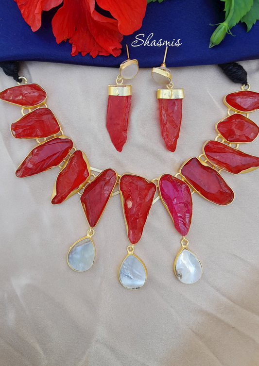 Red Stone Necklace With Earrings