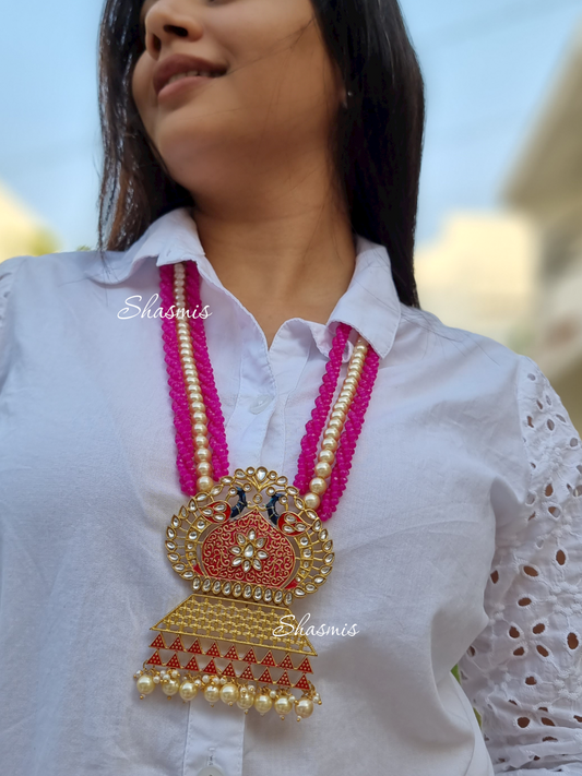 Gorgeous Long Pink Color Necklace And Earrings With Pearl on Drop