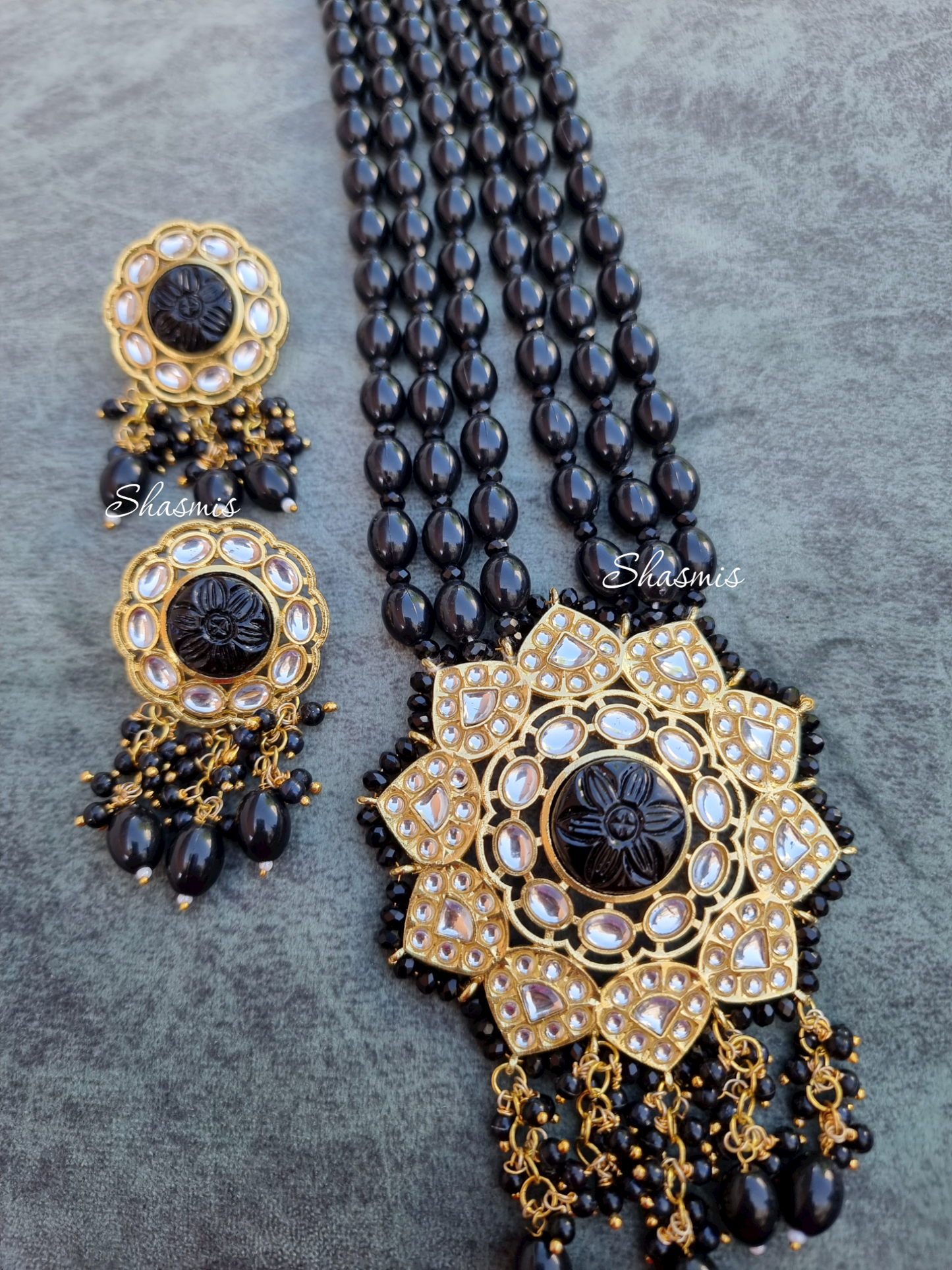 Carved Stone Kundan Long Necklace With Earrings