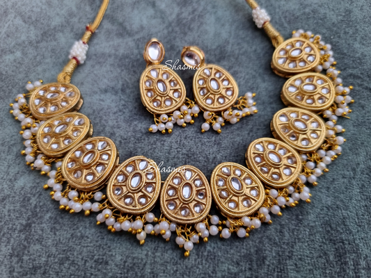 Golden Plating Kundan Stone and Pearl on Drop Necklace With Earrings