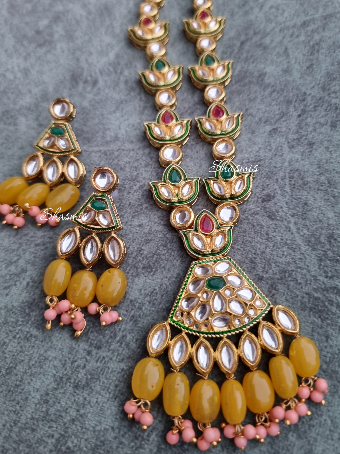 Mustard Color Kundan Necklace With Earring