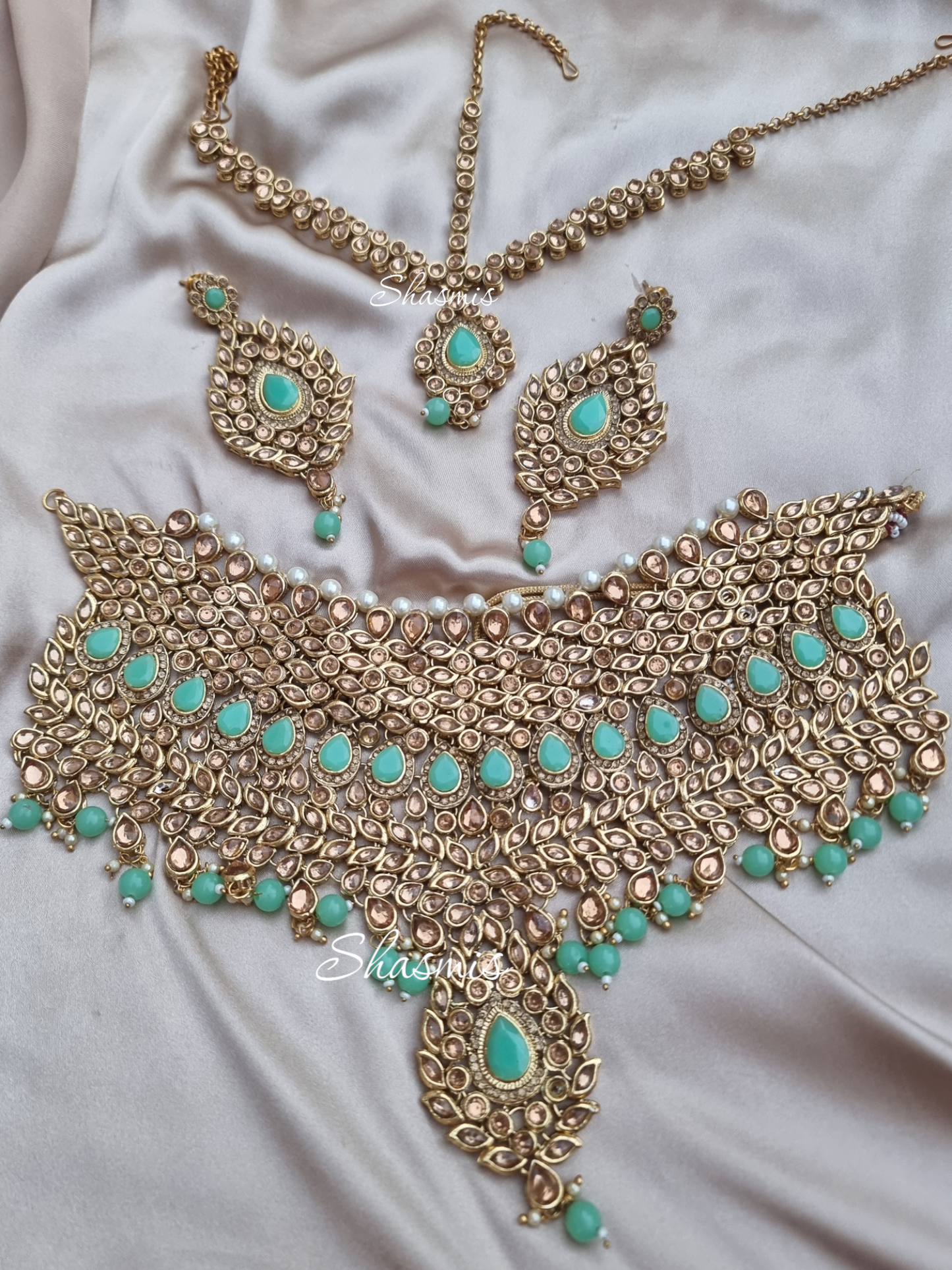 Mint Green Bridal Necklace With Mathapatti and Earrings