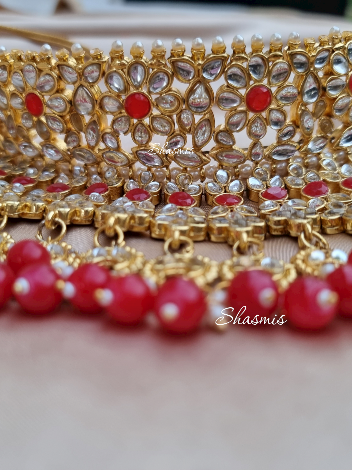 Red Color Kundan Bridal Jewellery With Earrings and Mangtika