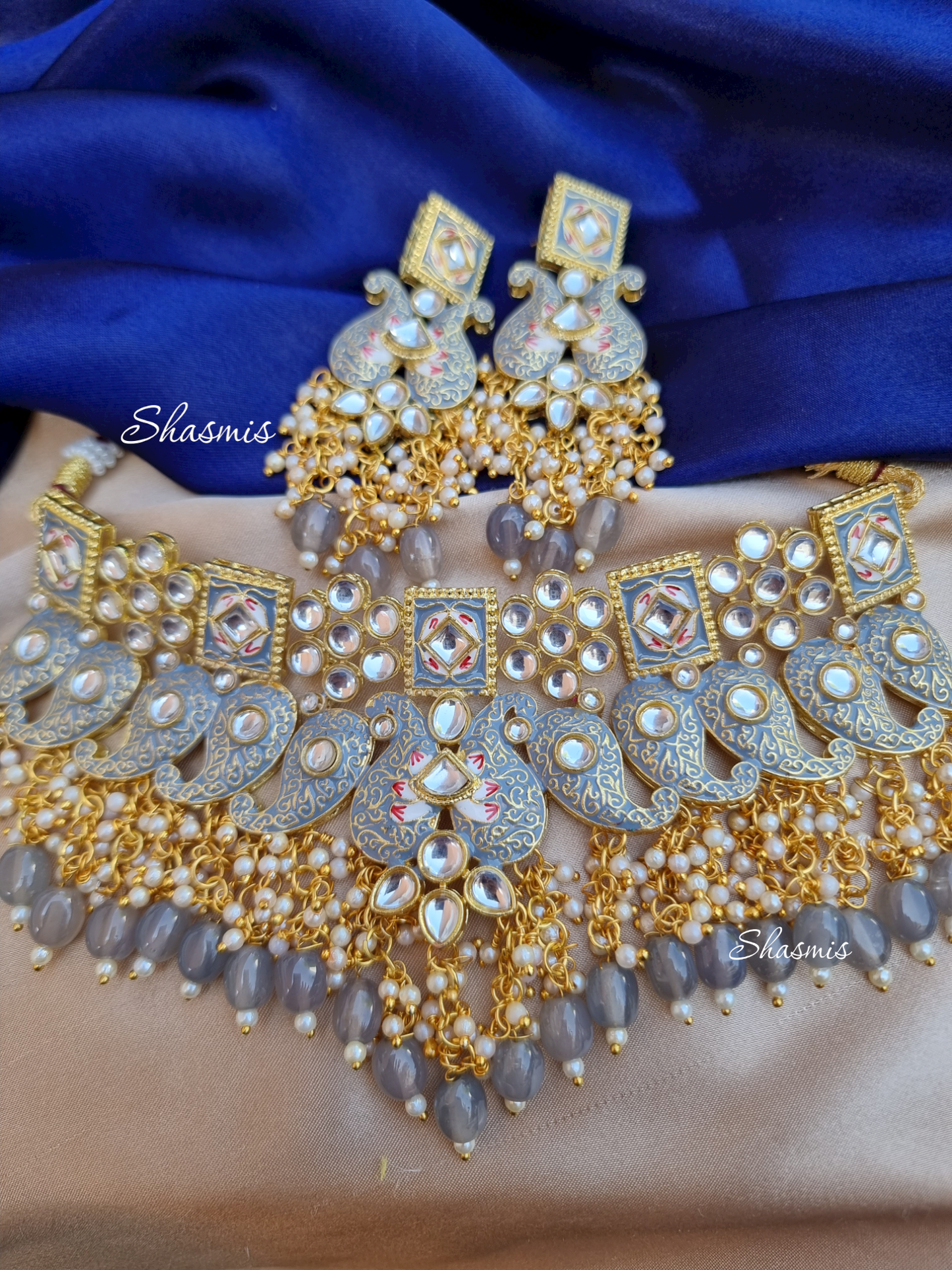 Grey Color Kundan Design Necklace With Earrings