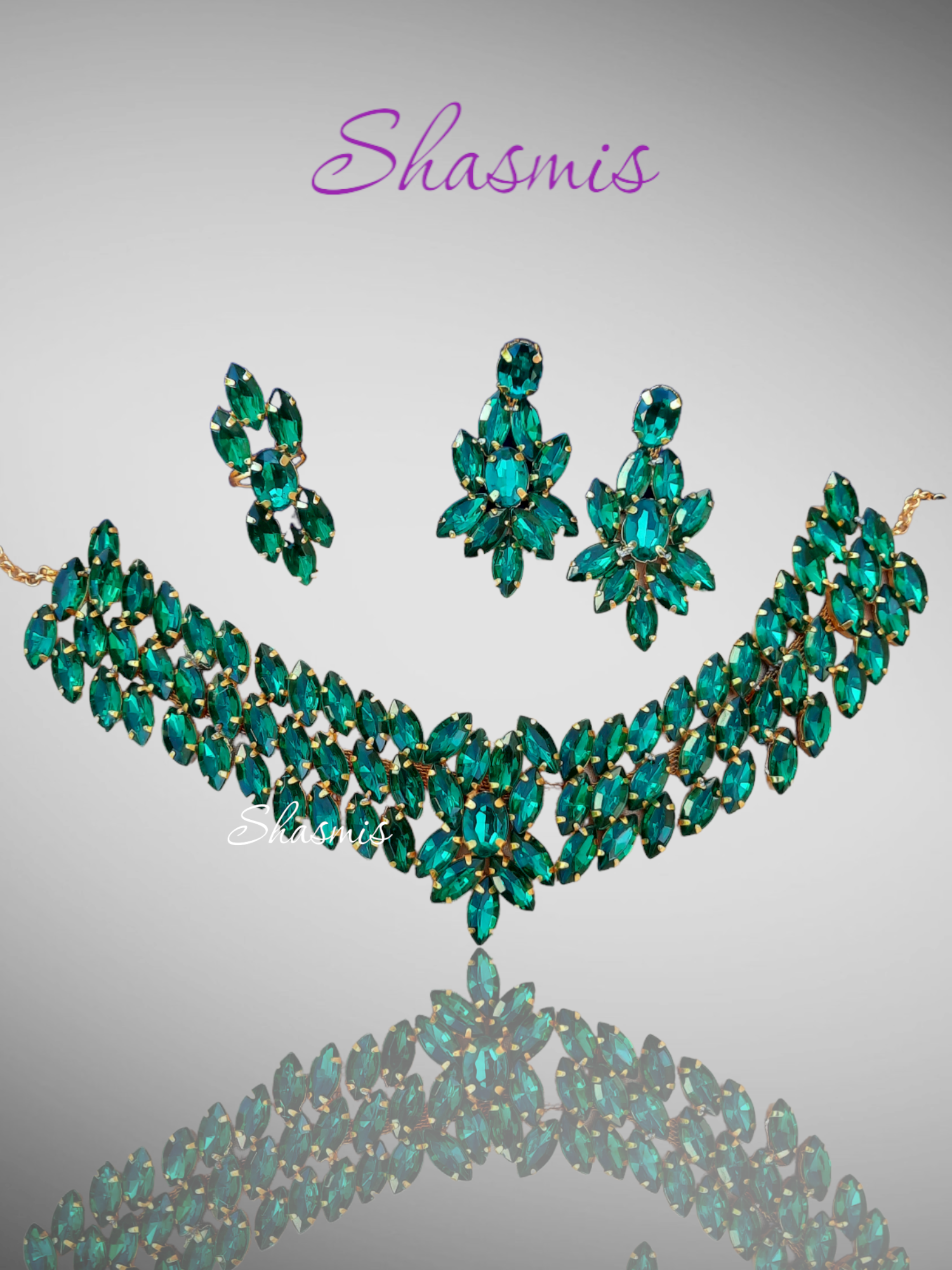 Green Color Prerto Necklace With Earrings and Ring