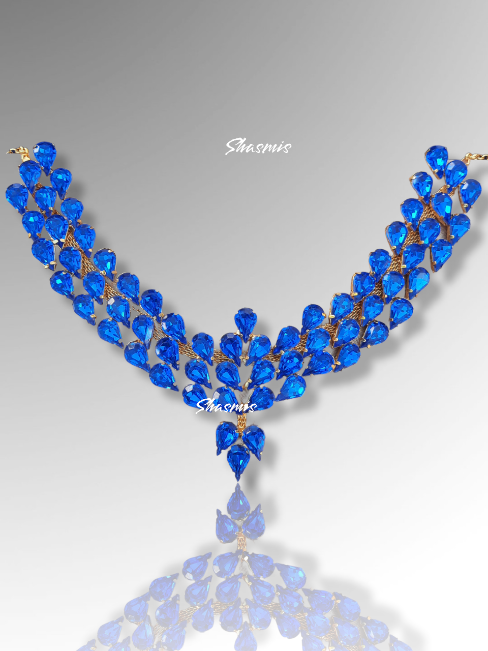 Blue Color Layer Prerto Necklace