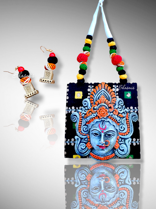 Art Jewellery With Fabric And Tread Work 