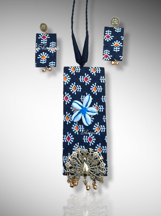 Long Fabrice Necklace With Peacock Design 