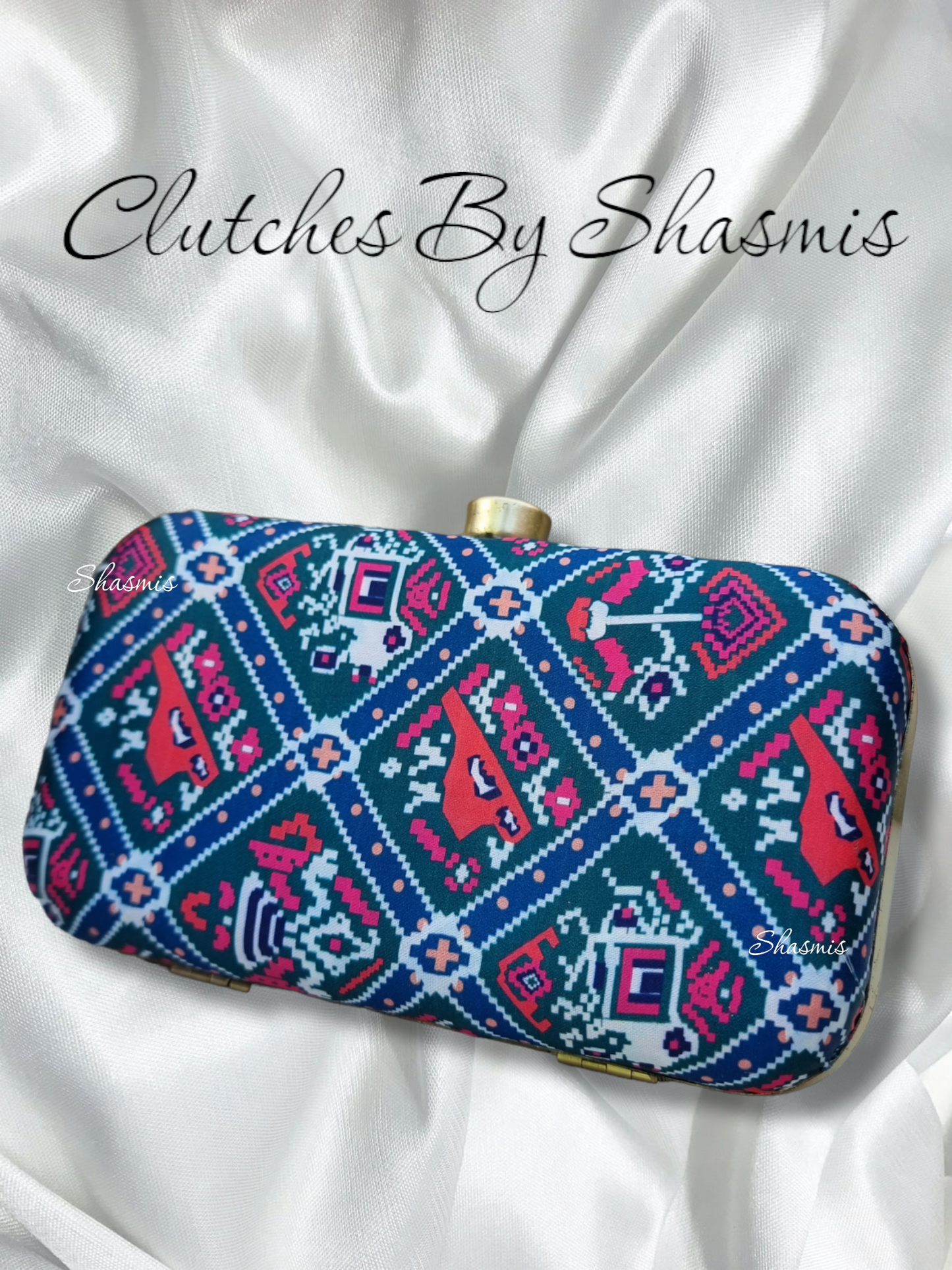 Blue Color Patola Printed Silk Clutcher