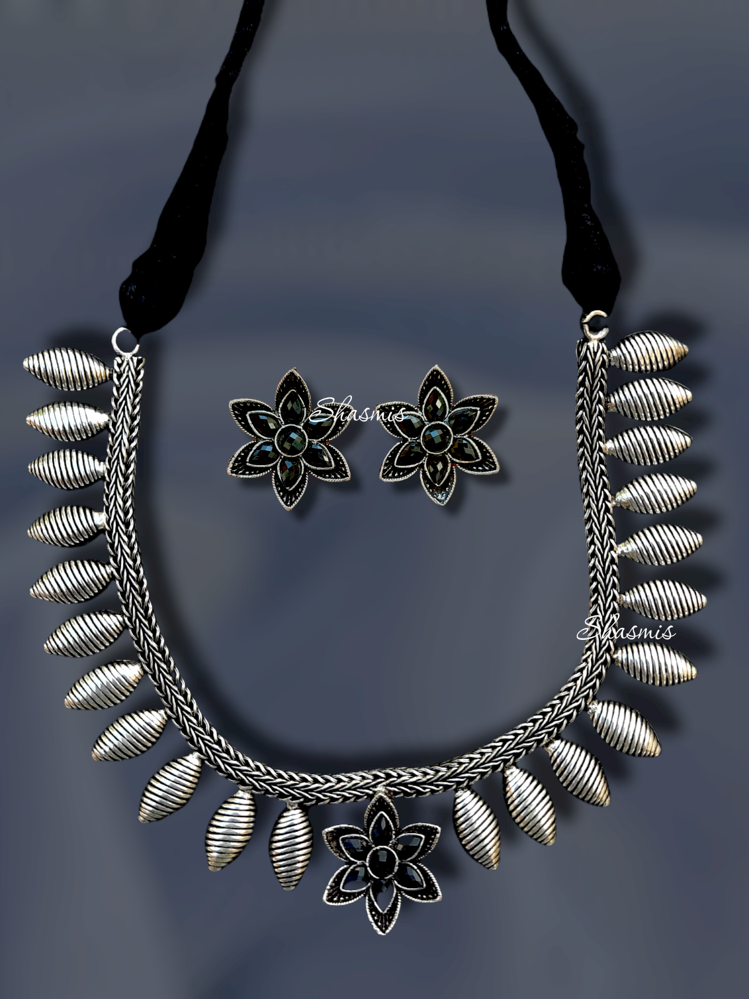 Black Color Stone Statement Choker With Earrings