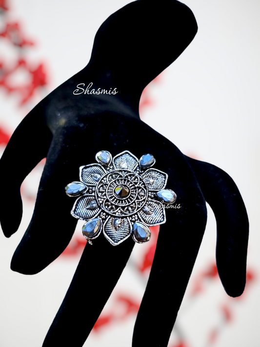 Grey Color Stones Flower Silver Ring