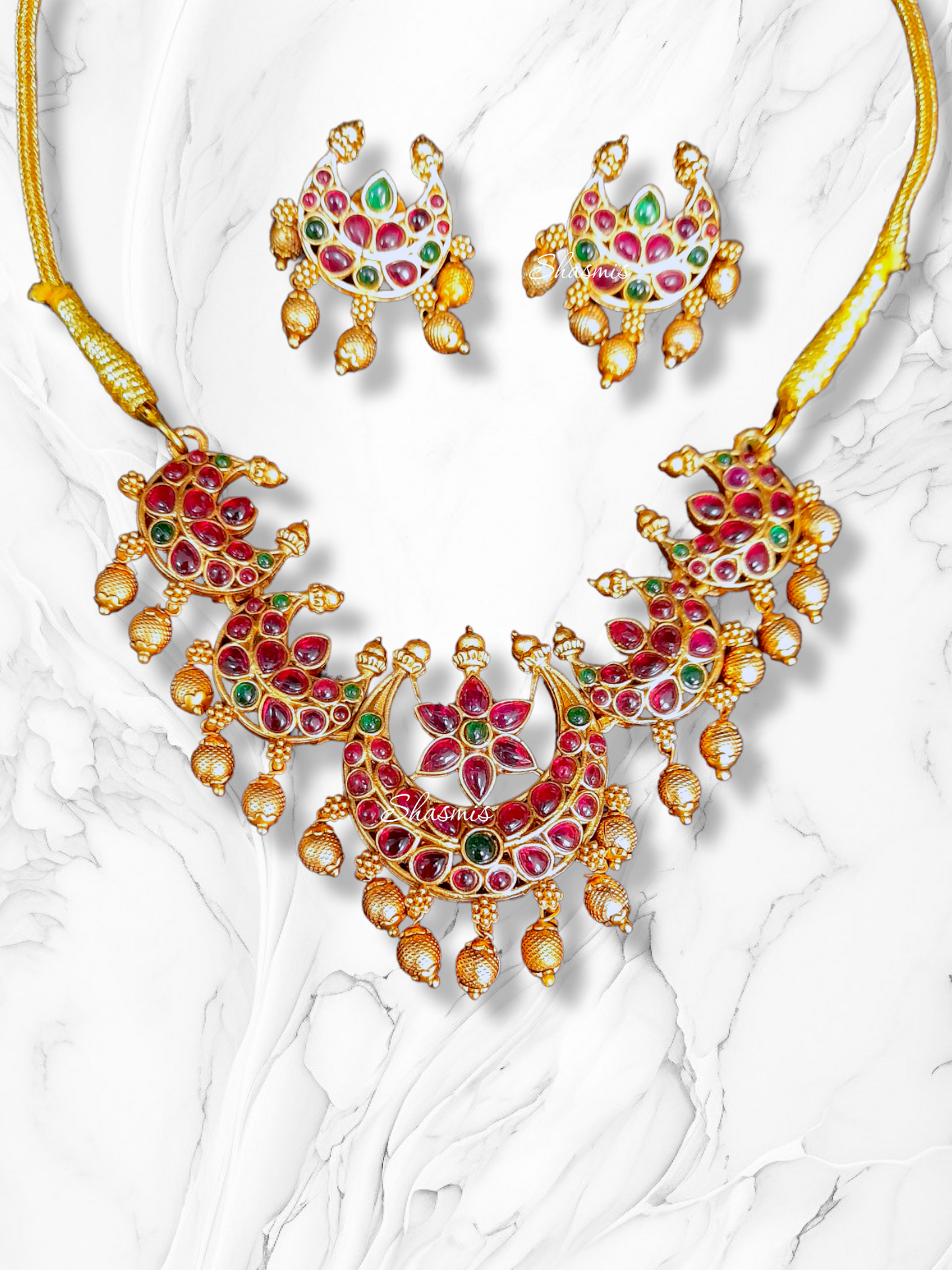 Red Stone Golden Polish Temple Necklace