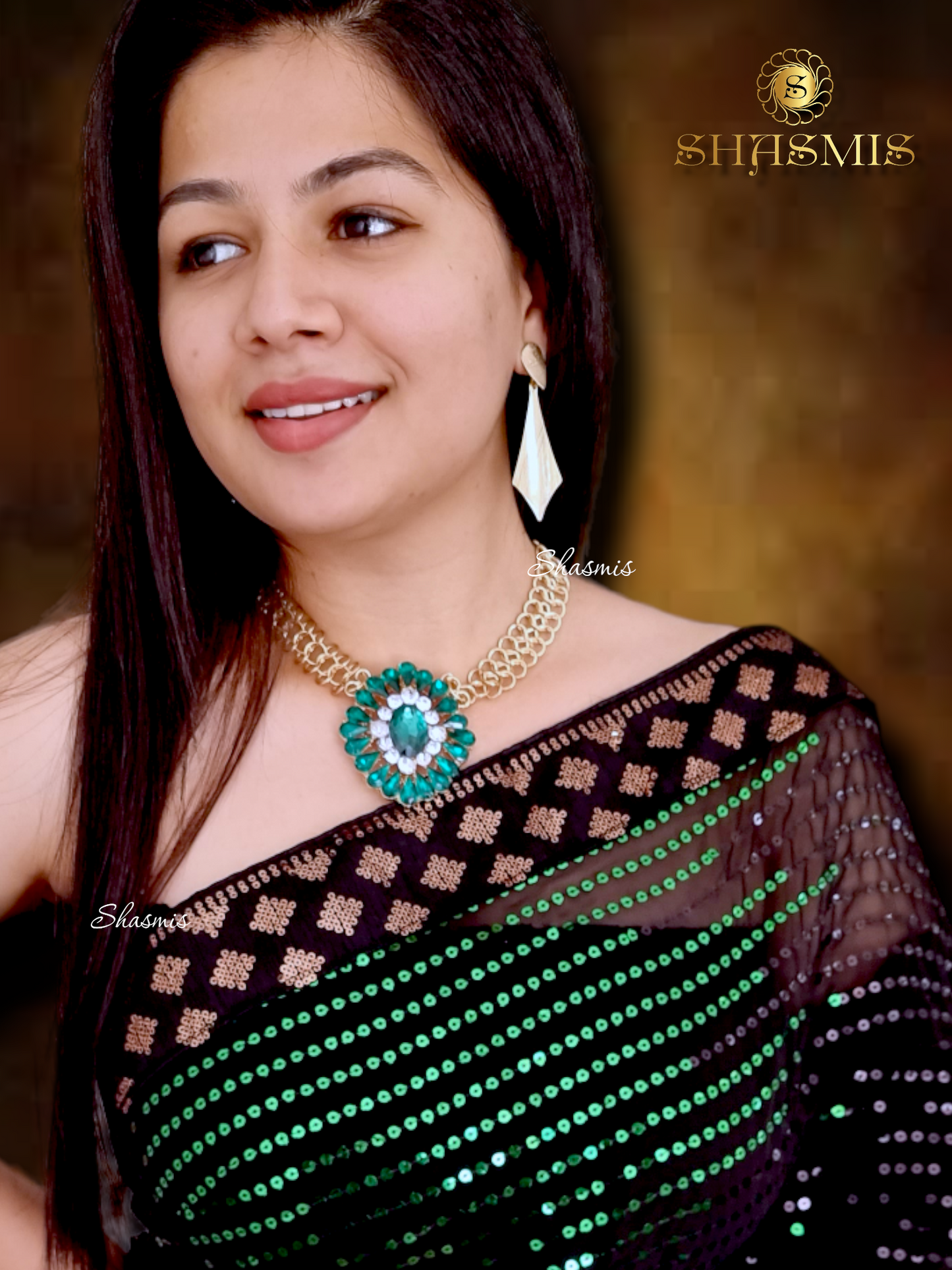 Emerald Stone Necklace With Golden Plating Chain