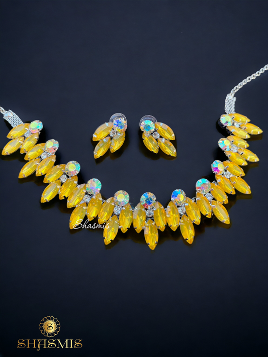 Yellow Stone Prerto Necklace With Earrings