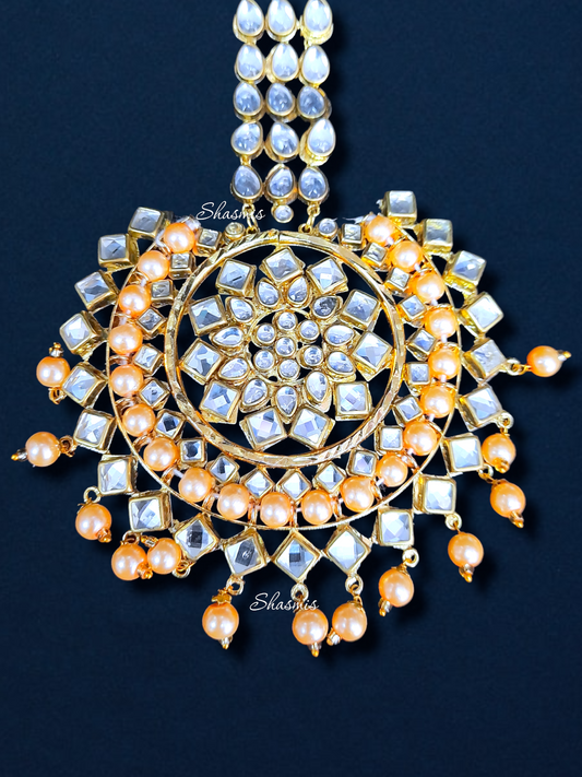 Humongous Kundan Mangtika With Pearls On Drop