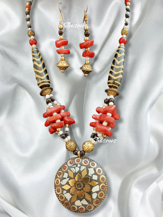 Long Red Stone And Beads Necklace With Earrings