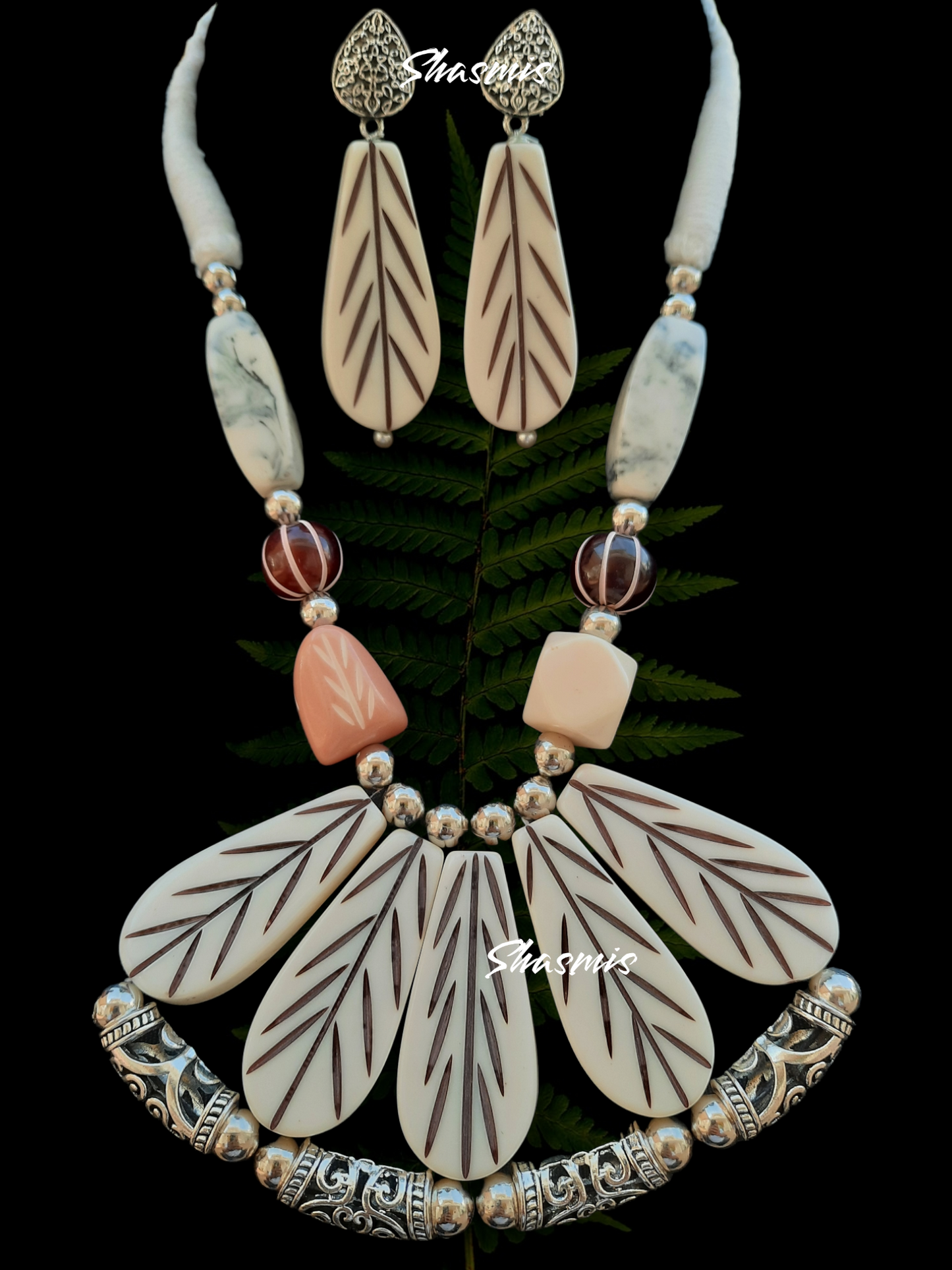 Long Carved Stones Beige Color Necklace With Earrings