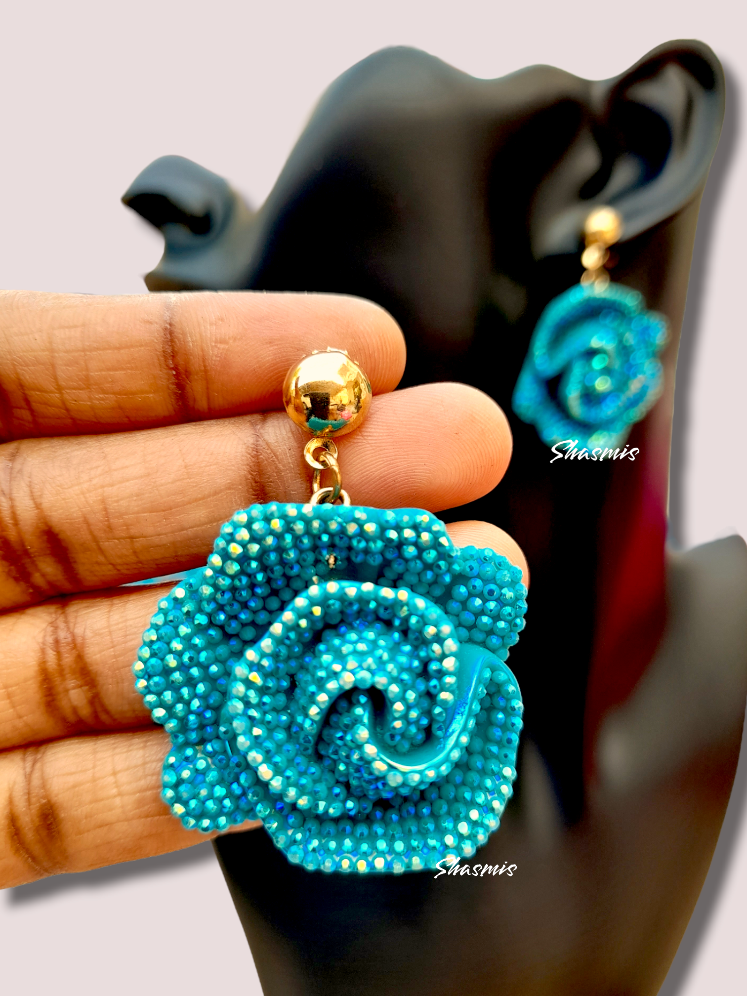 Blue Color Shining Flower Earrings