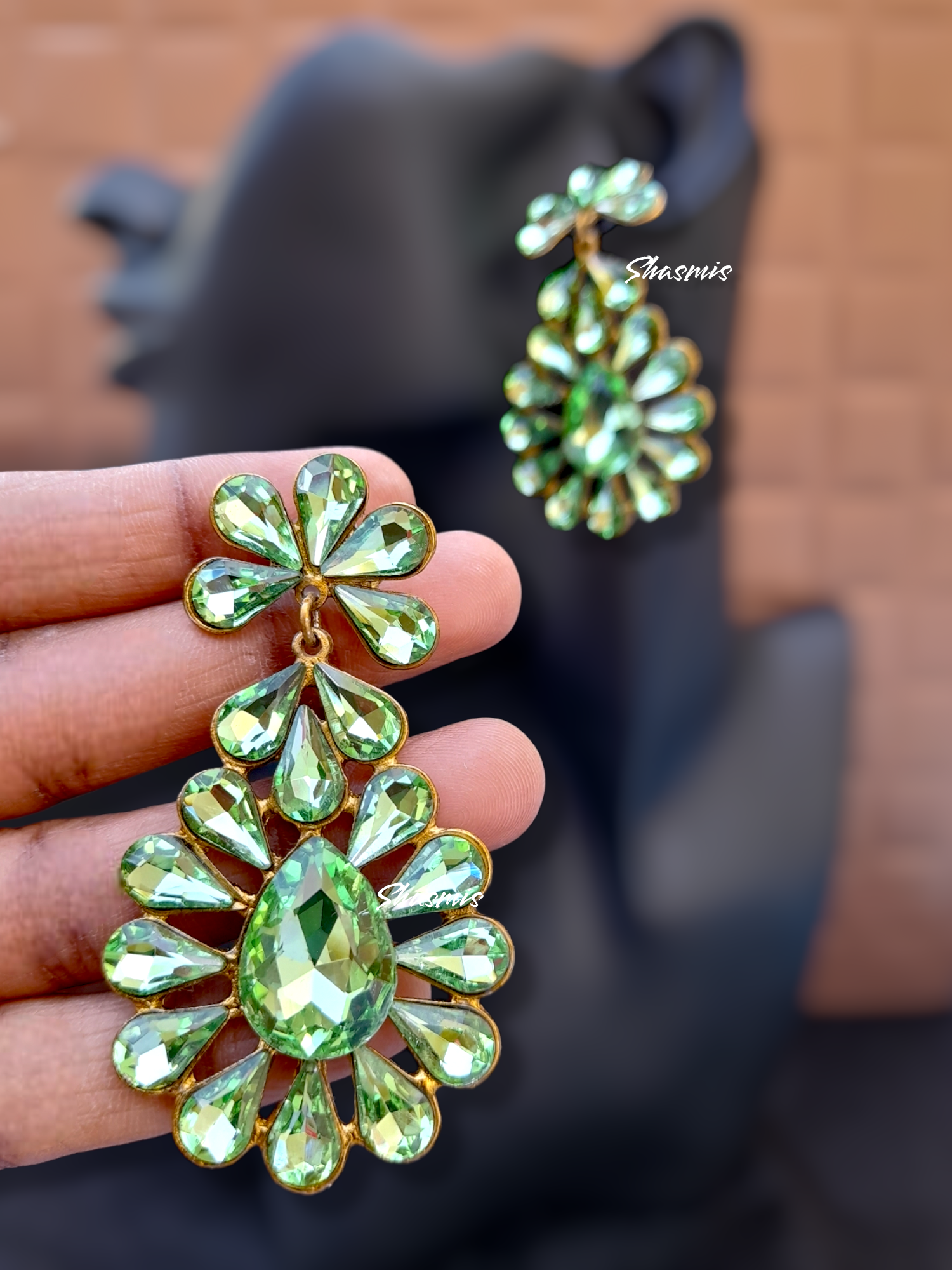 Green Color Design Prerto Drop Earrings