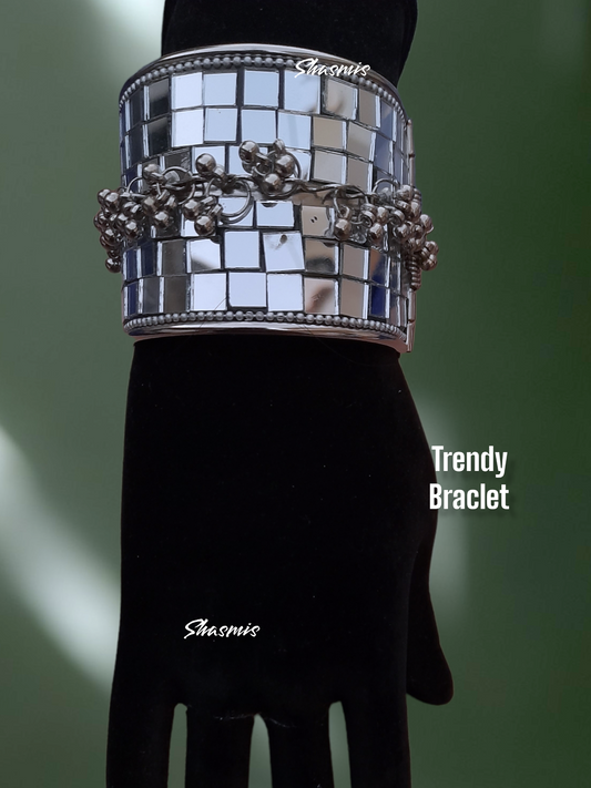 Silver Mirror Oxidised With Ghungroo Bracelets