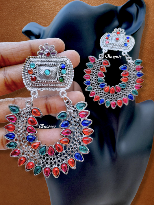 Rama Blue Stone With Golden Design Tear Drop Rings