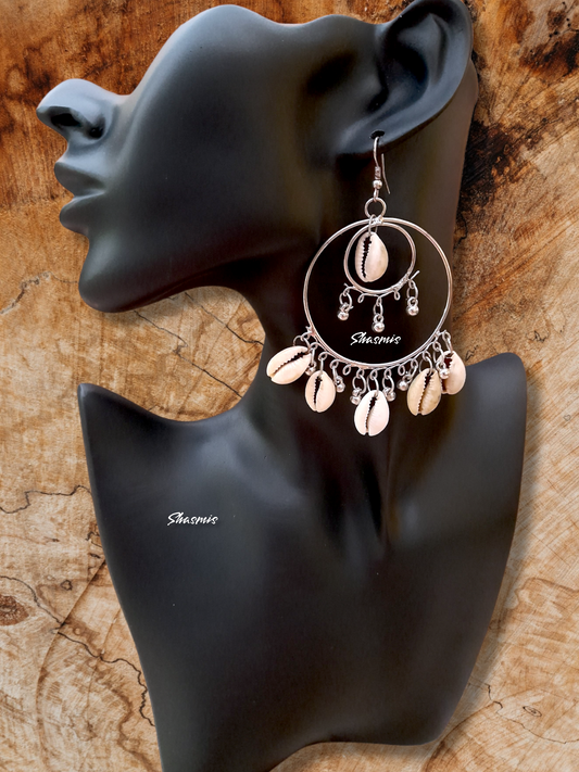 Rama Blue Stone With Golden Design Tear Drop Rings