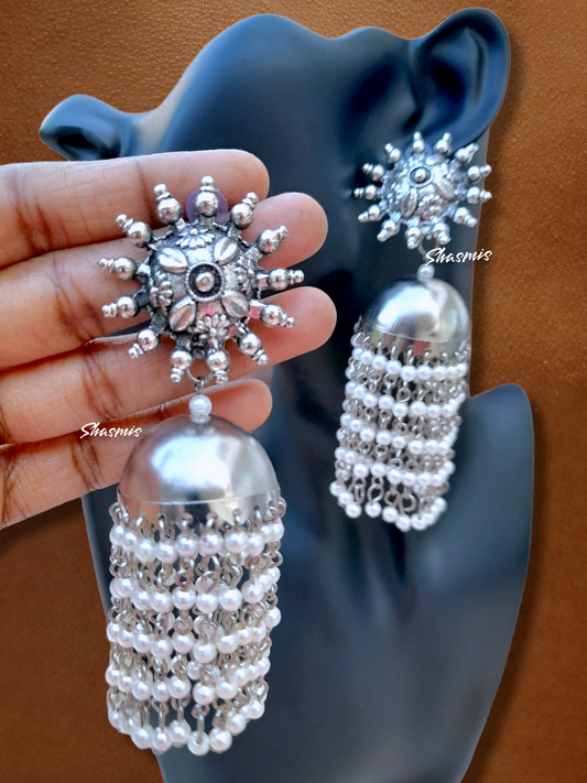 Rama Blue Stone With Golden Design Tear Drop Rings