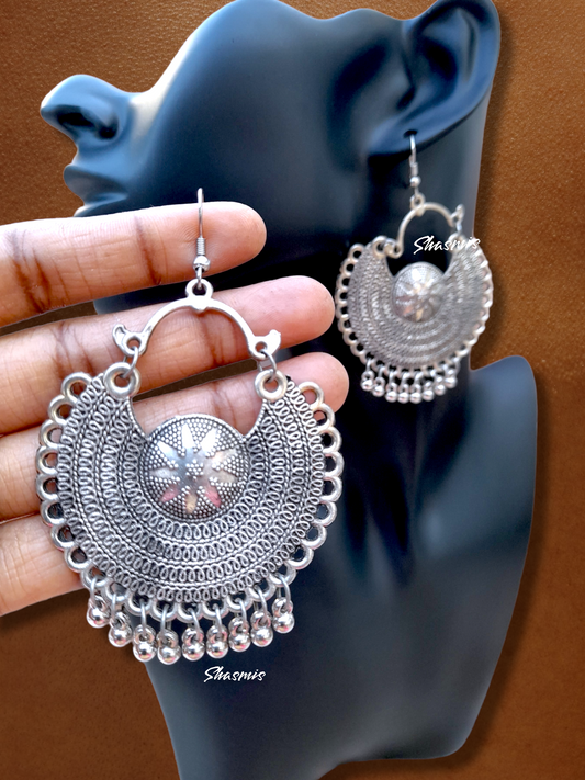 Rama Blue Stone With Golden Design Tear Drop Rings