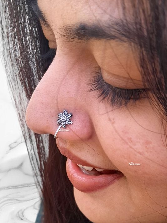 Tiny Silver Oxidised Nosepin