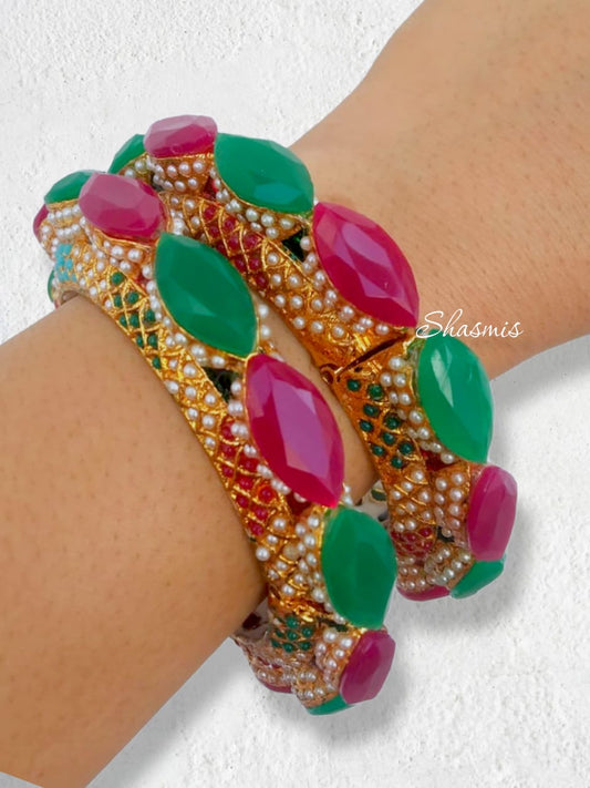 Openable Kundan Bangle, Pair