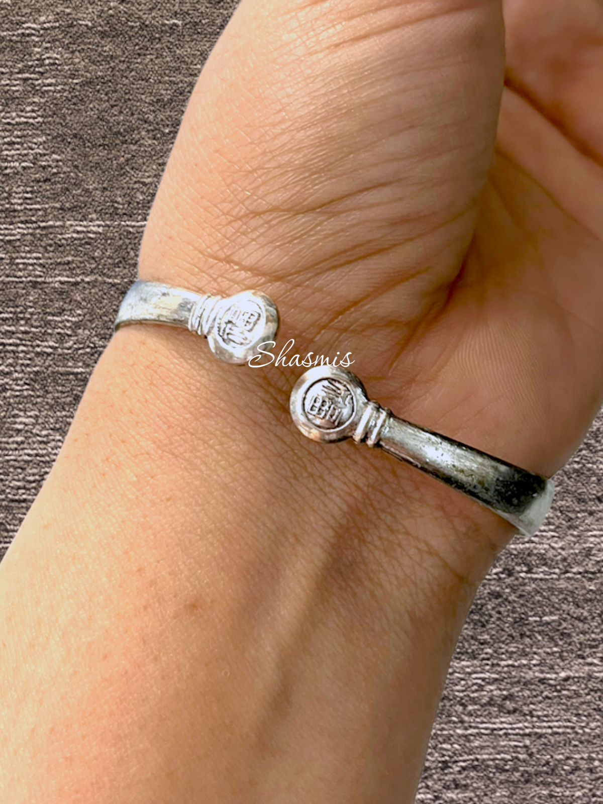 Hand bangles design online silver