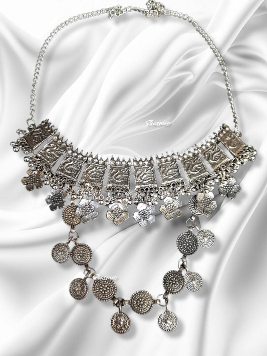 Silver Necklace With Flower Design On Drop