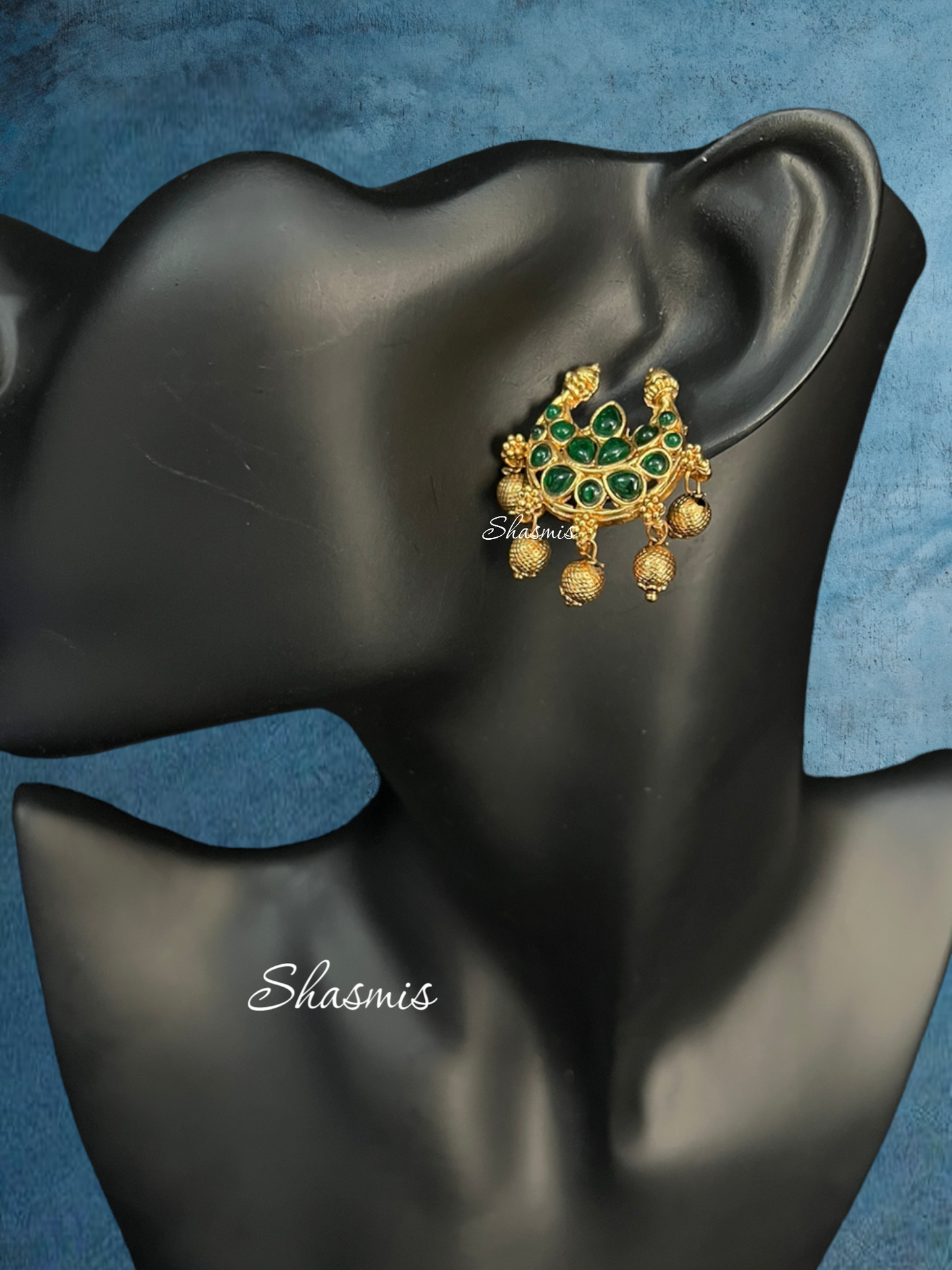 Temple Jewellery Chandbali Necklace With Green Stones and Earrings