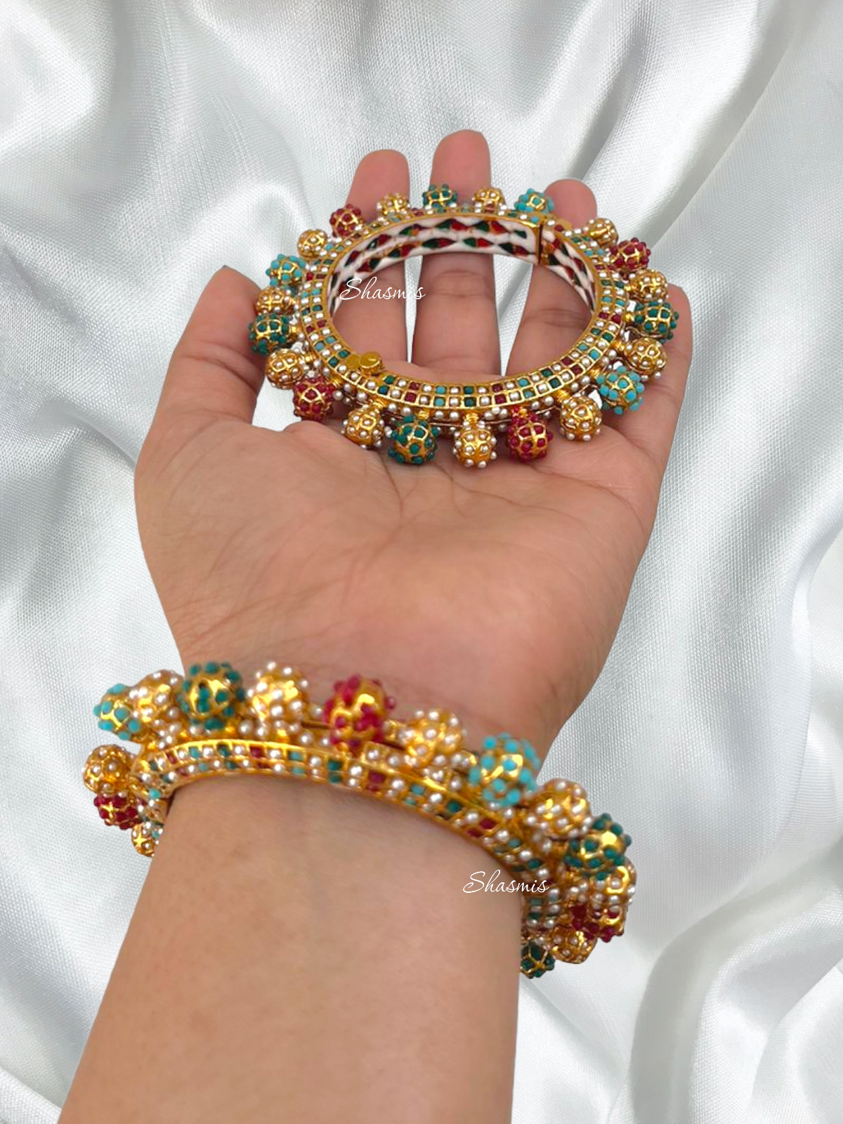 Multi Color Kundan Bangle, Pair