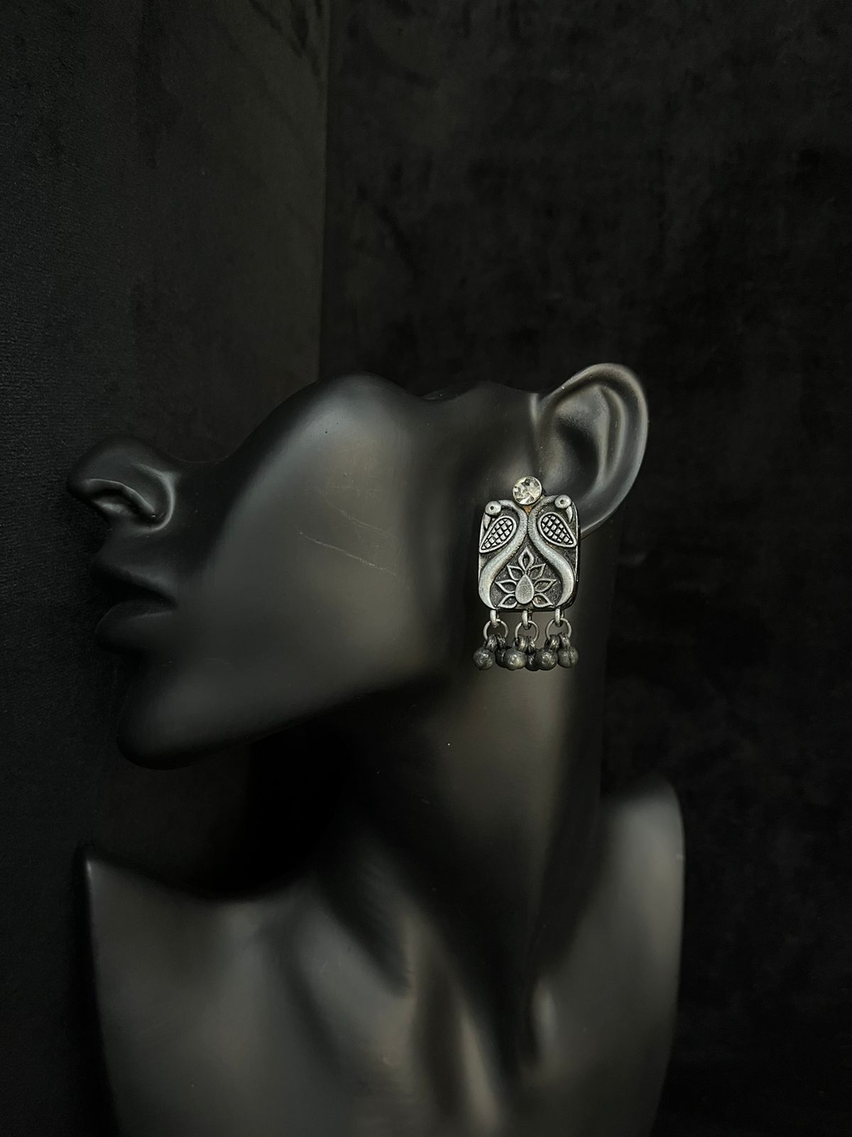 White Stone German Silver Design Choker