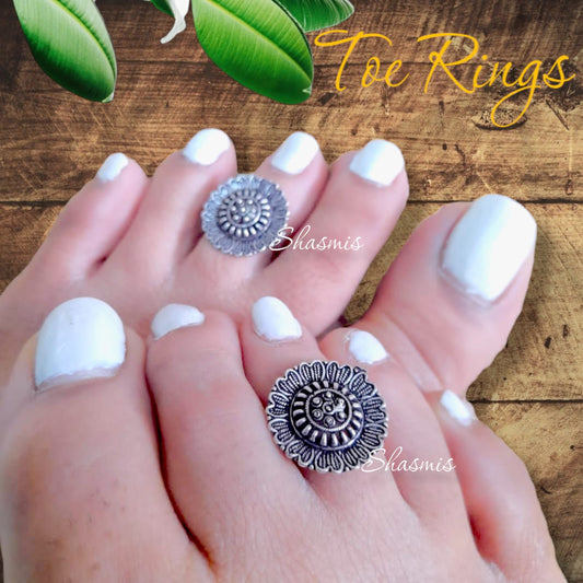 Flora Toe Rings