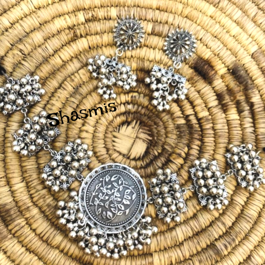 Silver Necklace oxidised Choker