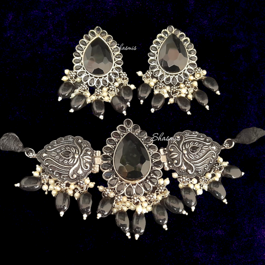 Black Diamond on Centre Oxidised Necklace