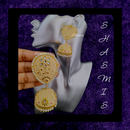 Beige Colour Meenakari Polki Kundan Jhumka Earrings