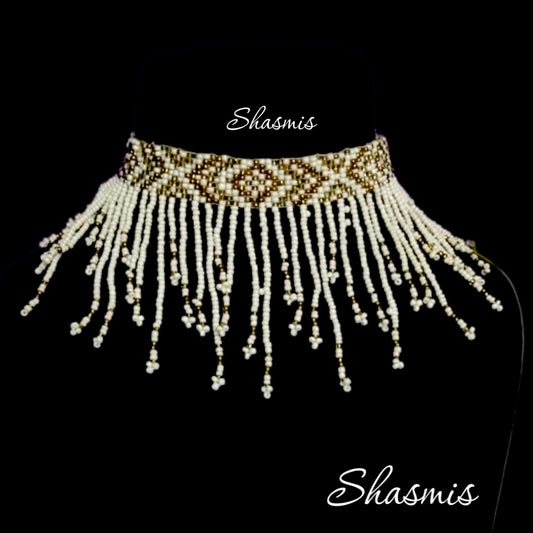 White Hand Beaded Necklace 
