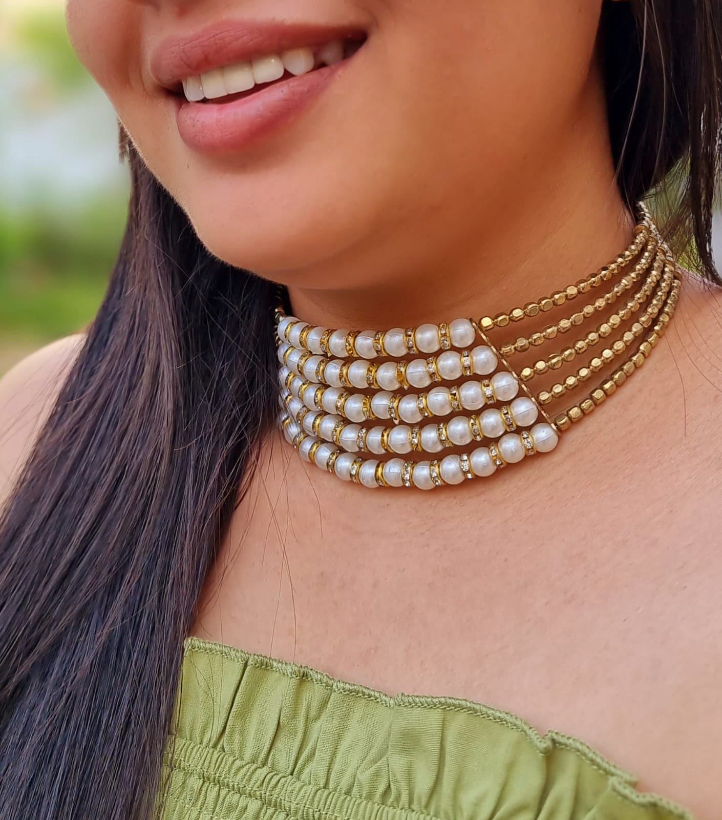 White Pearl Gold Choker Necklace