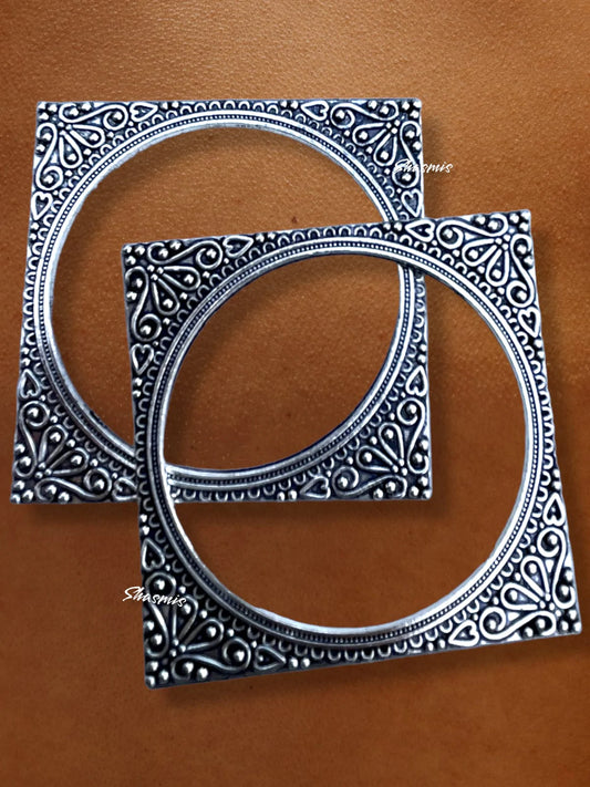 Square Design Silver Oxidised Bangles 
