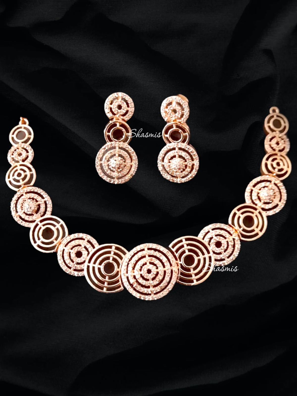 Amazing Ring Design Rose Gold Diamond Necklace