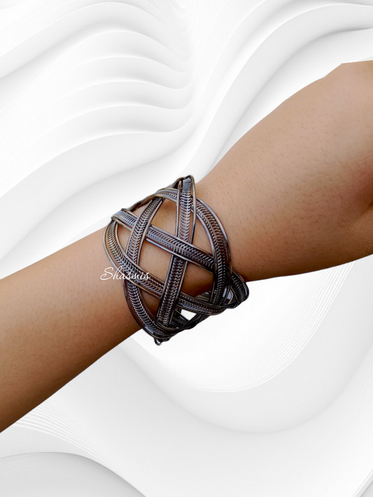 Metal Kada Bracelet